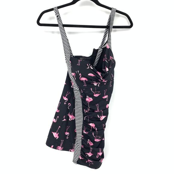 Torrid Tankini Swim Top Womens Size 0X Flamingo Print Black White Striped Sides - Picture 1 of 5